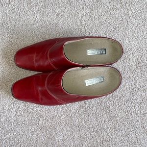 Monro American Red Slides